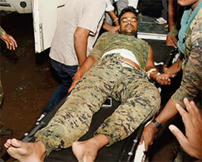 Maoists trigger blast; 10 CRPF soldiers killed