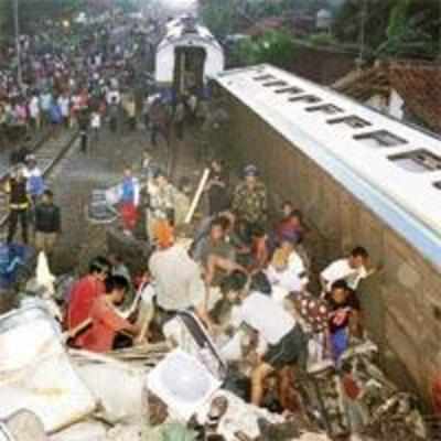 36 killed, over 40 hurt as Indonesian trains collide