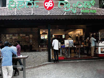 Docs chalk out an SOP for eateries