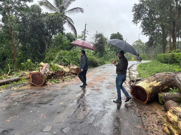 SP reviews disaster readiness in Kodagu district