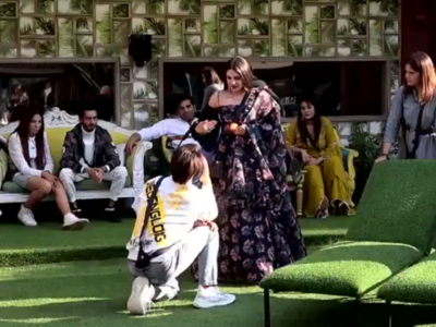 Watch: Asim Riaz goes down on one knee; proposes to Himanshi Khurana on Bigg Boss 13