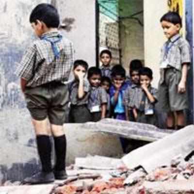 BMC's toilet break forces kids to urinate outdoors