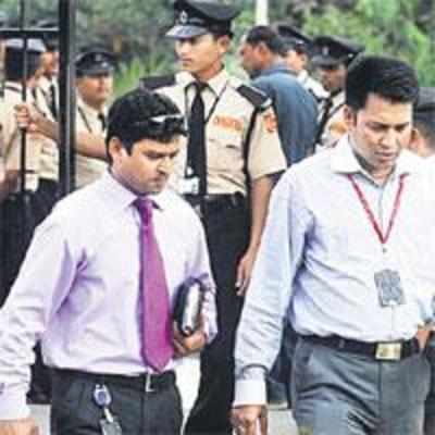 Govt, SEBI initiate probes into Satyam's Rs 8,000-crore fraud