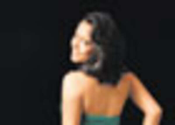 Milind and I enjoy each other's company: Shahana 