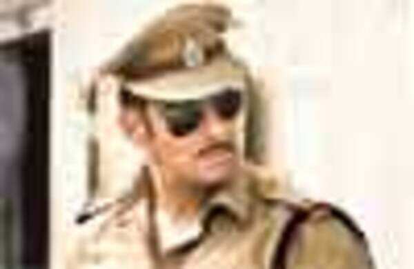 Sallu loses six-pack!