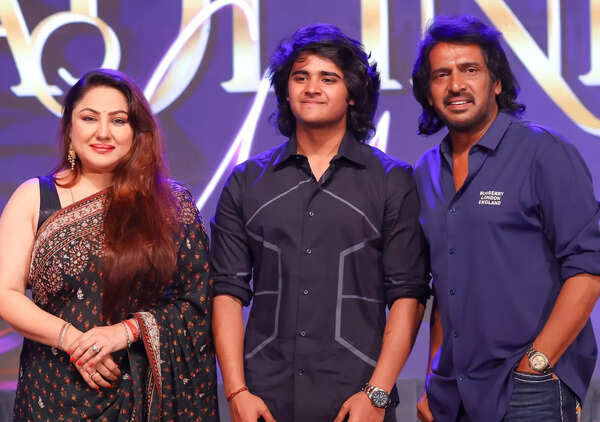 No big stars, no money. Just crazy ideas that worked for me, shares Upendra during the launch of Bangalore Times CentreStage at the Headliners Gala