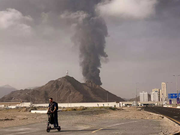 US-Israel-Iran War News Live Highlights: Tehran hit by 4.6 earthquake; Kuwait arrests four linked to Iran’s IRGC over sea infiltration attempt