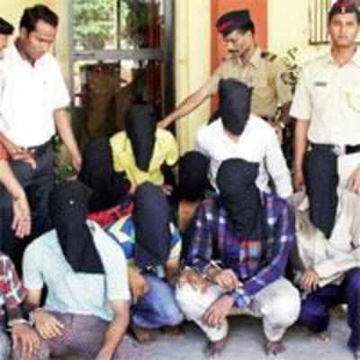 10 drunk youngsters thrash and rob 35-yr-old in Thane