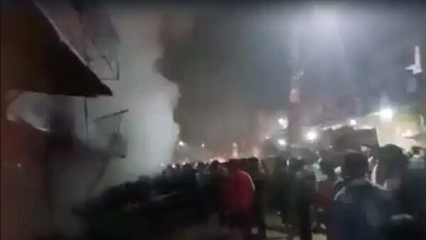 10 newborns die as fire breaks out at Jhansi hospital