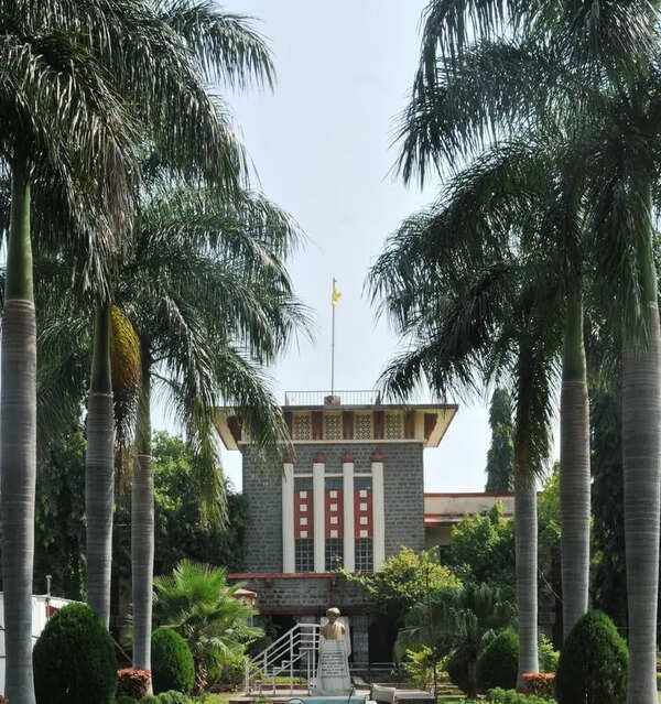 Bamu probe indicts Kannad college employee for BCom question paper leak