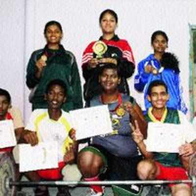 Young city weight lifters debut successfully at Nagpur state show