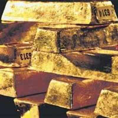 Bullion rates plunge as global firms dump gold assets to cover losses
