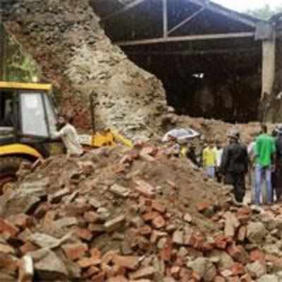 5 kids die in wall collapse