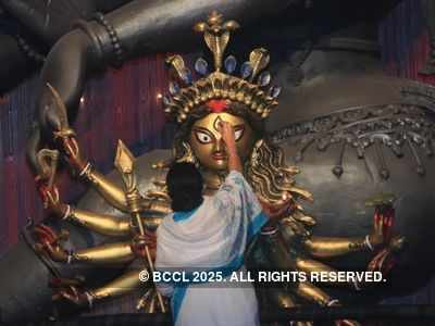 West Bengal gears up to fight COVID-19 amid Durga Puja