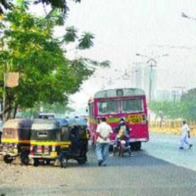 TMT to act against autos occupying space meant for their buses