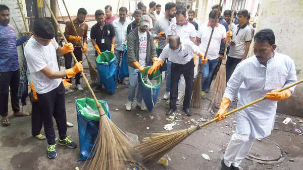 How Indore retains Swachh crown: 7,000 safai workers on leave, citizens wield brooms