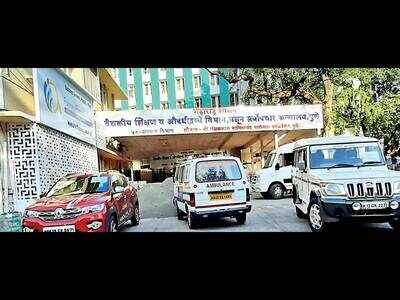 2 ambulance drivers suspended by SGH 2 ambulance drivers suspended by SGH