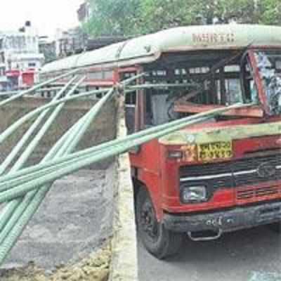 Bus driver averts tragedy despite being impaled by iron rods