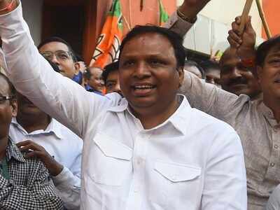 Ashish Shelar files his nomination papers for upcoming Maharashtra polls