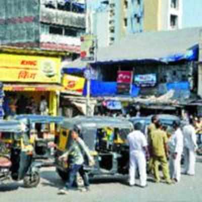 Illegal rickshaw parking near Ashok talkies a threat to pedestrians