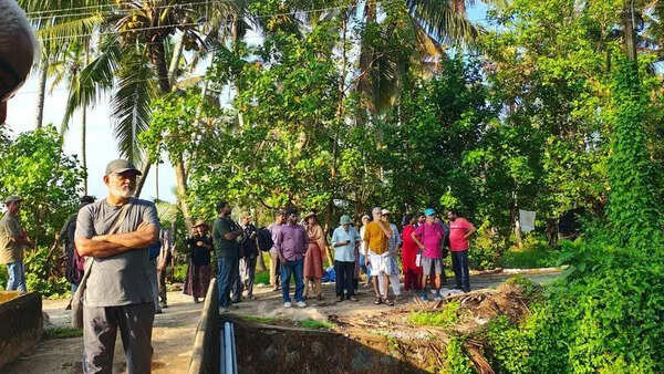 Vellayani Lake pushed to the brink