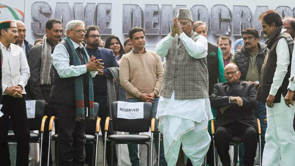 Kharge googly may not win INDIA 2024 poll match, but it may be a better pitch