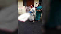Tragic! Covid patient dies on road waiting for ambulance in Bengaluru 