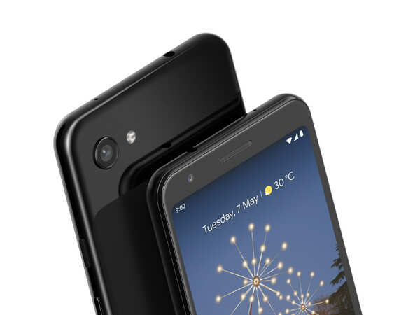 Google reportedly testing a foldable smartphone prototype, says they have no use case for now