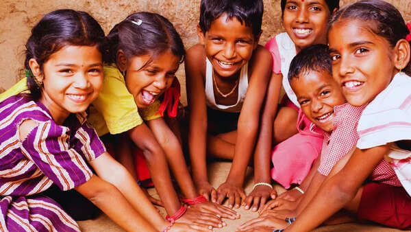 Which village in Maharashtra announced itself as a ‘caste-free’ village?