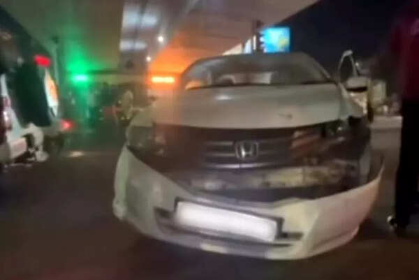 Teen’s rash driving leaves three injured in Karelibaug