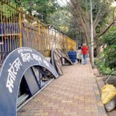 Gandhi Maidan jogging track in a sorry state