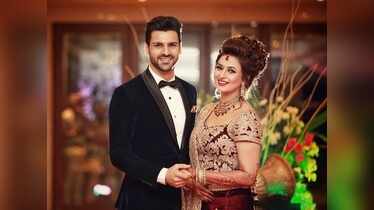 Divyanka Tripathi Vivek Dahiya make a lovely couple at their reception see pics