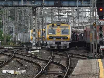 Train services increased on Central Railways to avoid crowd