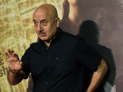 Anupam Kher says he is currently unemployed, asks filmmakers for roles