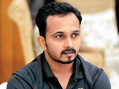 Kedar Jadhav set to travel with the team for WC