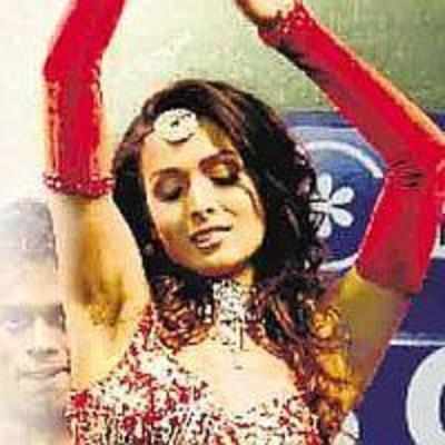 Malaika may dance in my film: Arbaaz
