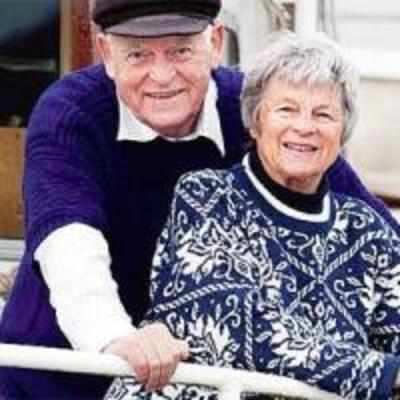 Couple finally drop anchor after 36 years at sea