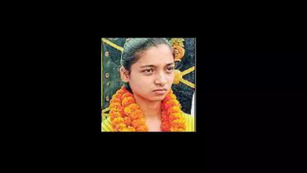 Bihar: Meet youngest mukhiya of Kushahar panchayat