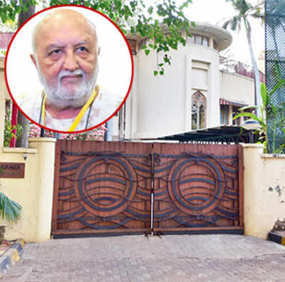 HC asks Vijaypat to vacate Juhu house, sets Aug deadline