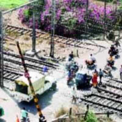 Pedestrian bridge gets nod, crossover at Kharegaon signal to get safe for lakhs