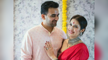 Sagarika Ghatge: Revisiting the wedding sari of Zaheer Khan's wife ...
