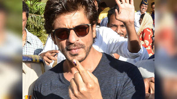 Shah Rukh Khan arrives to cast his vote