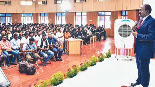 Senior IPS officer warns about disinformation