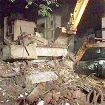 Two die as Belapur building collapses before completion