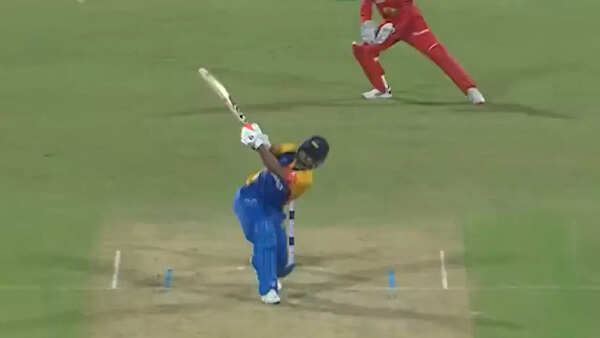 Watch: Rishabh Pant ka purana andaaz for 'Purani Dilli'