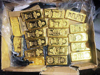 Customs seizes 19 kg of gold bars hidden in packets of dates