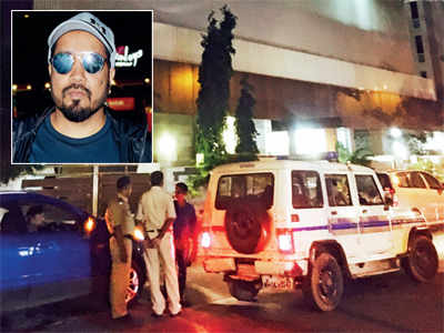 Cash, jewellery worth over Rs 3L stolen from singer Mika Singh’s flat