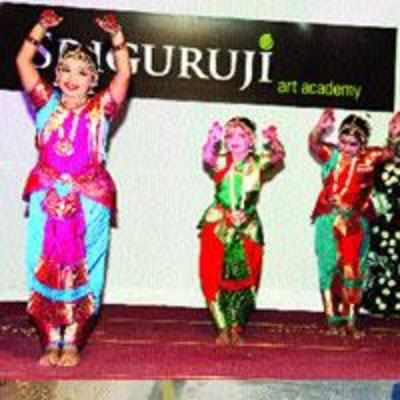 Budding artists take centerstage