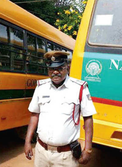 Drunk drivers caught ferrying school kids