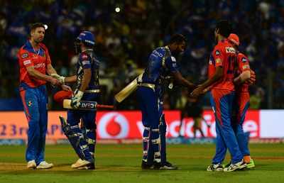 IPL 2017: Mumbai Indians continue winning streak, win by four wickets against Gujarat Lions